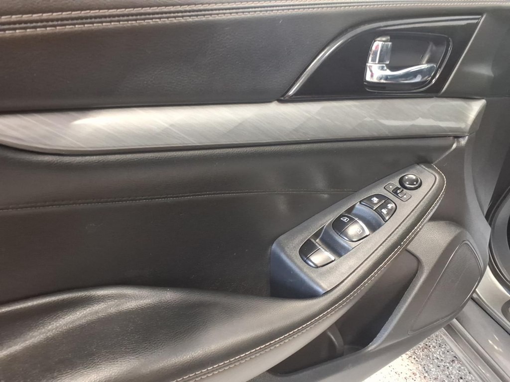 2018 Nissan Maxima Image 8
