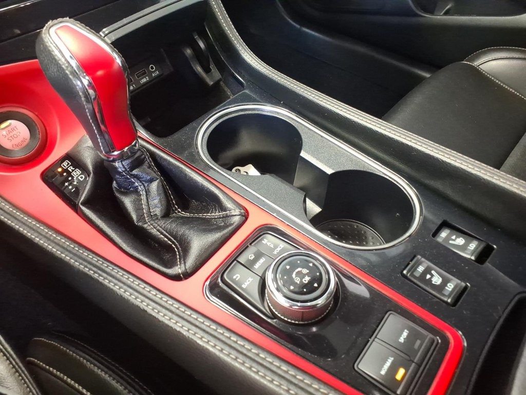 2018 Nissan Maxima Image 16