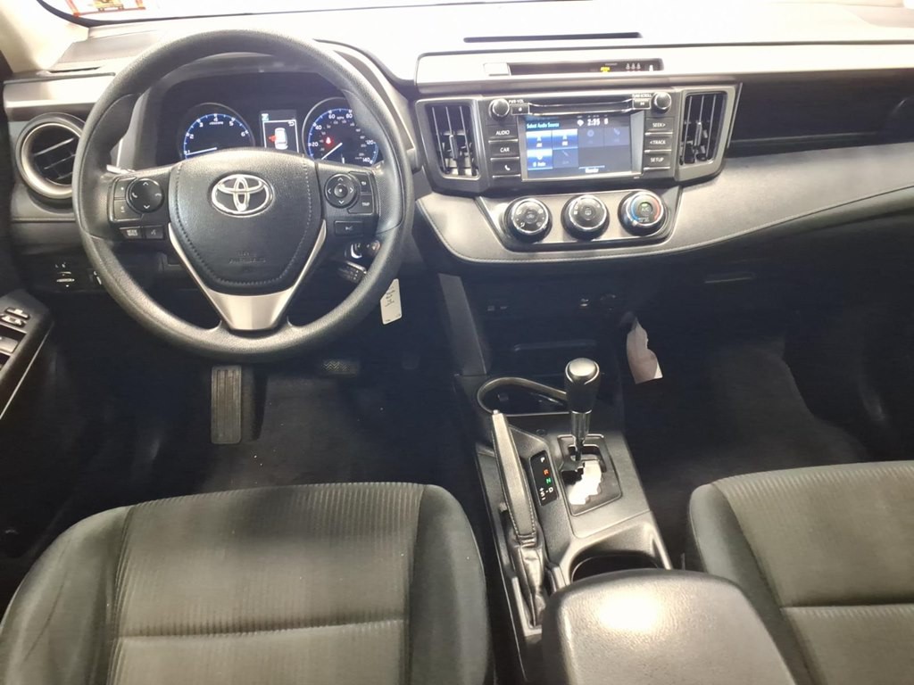 2017 Toyota Rav4 Image 9