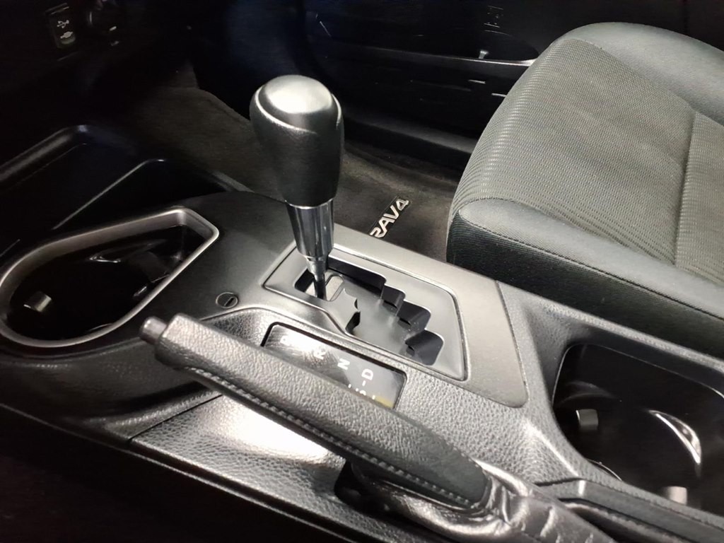 2017 Toyota Rav4 Image 17