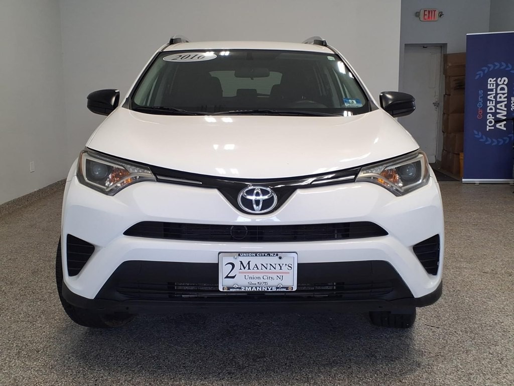 2016 Toyota Rav4 Image 2