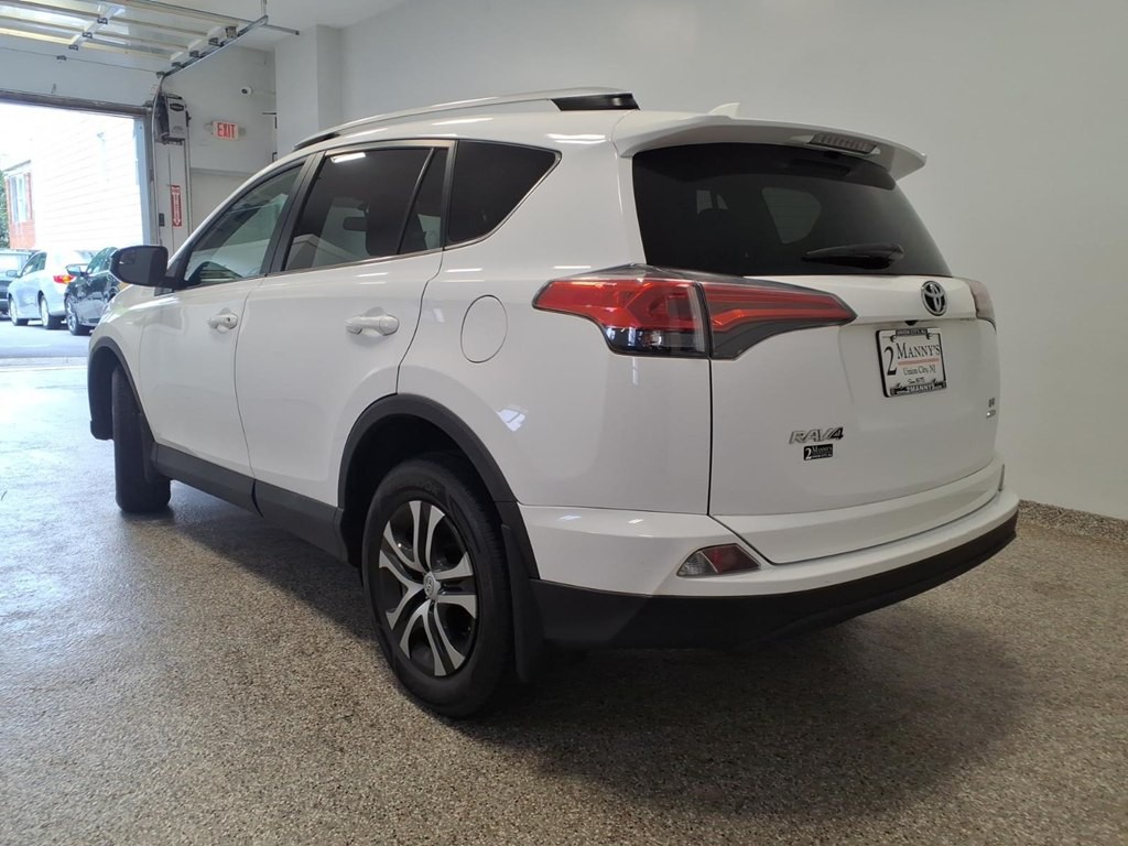 2016 Toyota Rav4 Image 6