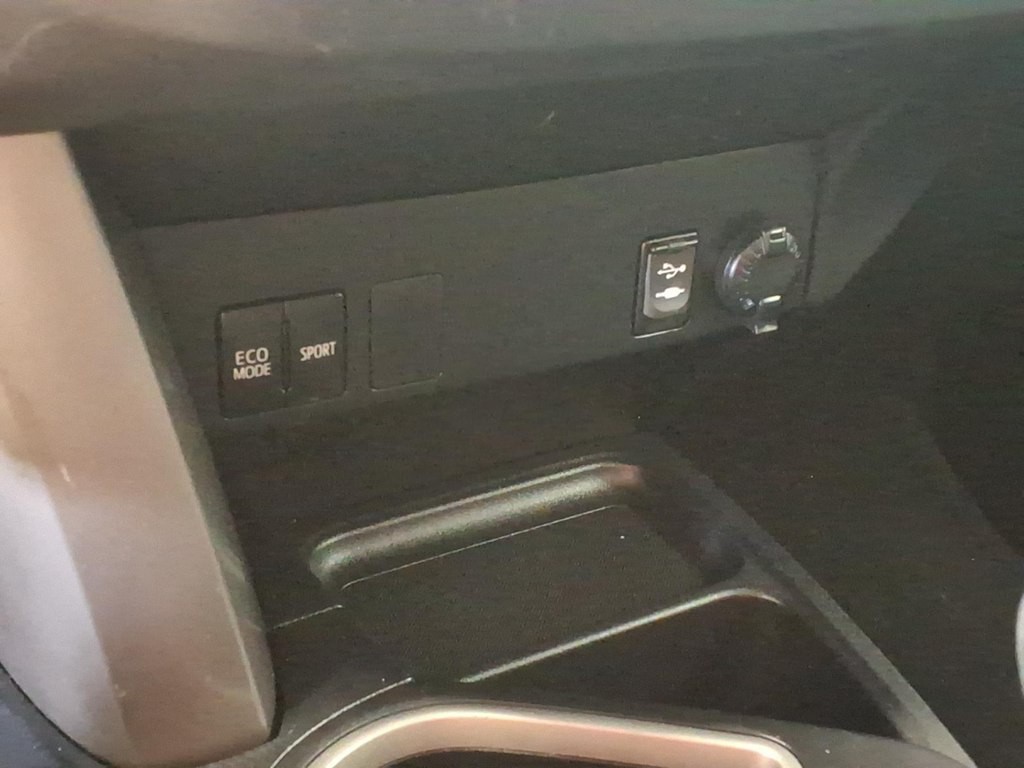 2016 Toyota Rav4 Image 15
