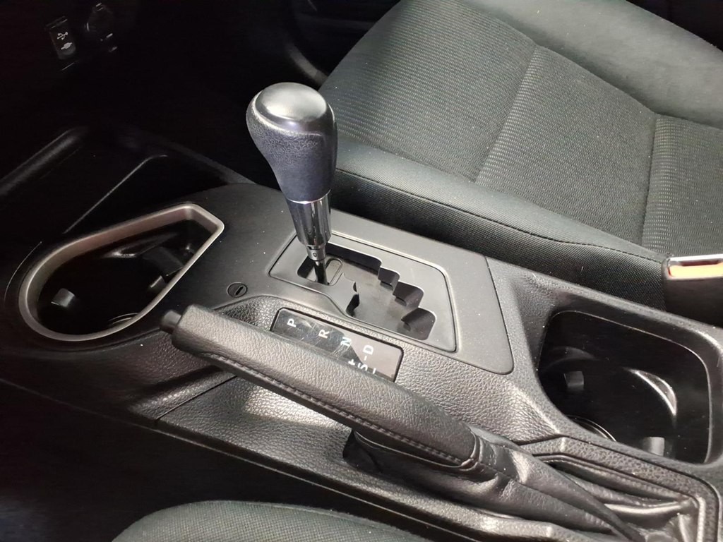 2016 Toyota Rav4 Image 16