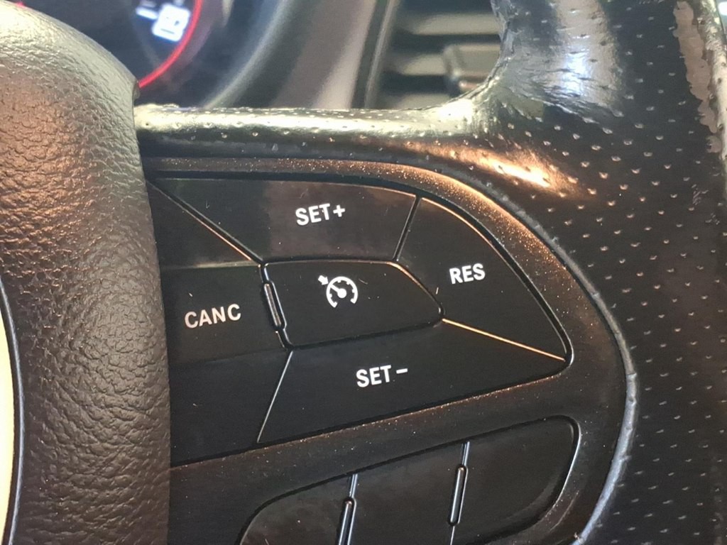 2020 Dodge Challenger Image 12