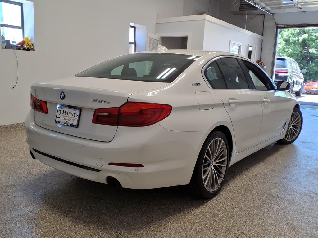 2019 BMW 5 Series Image 4