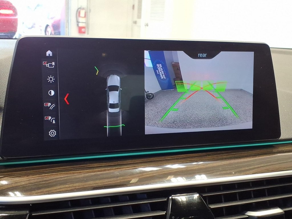 2019 BMW 5 Series Image 15
