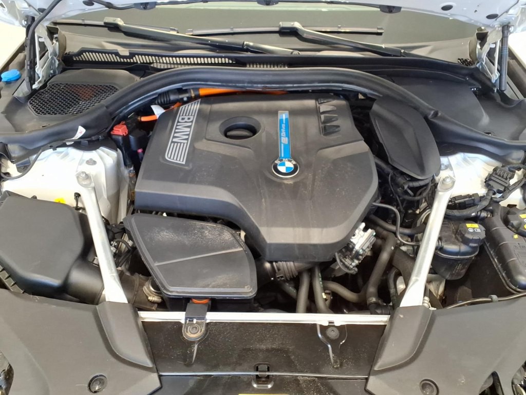 2019 BMW 5 Series Image 24