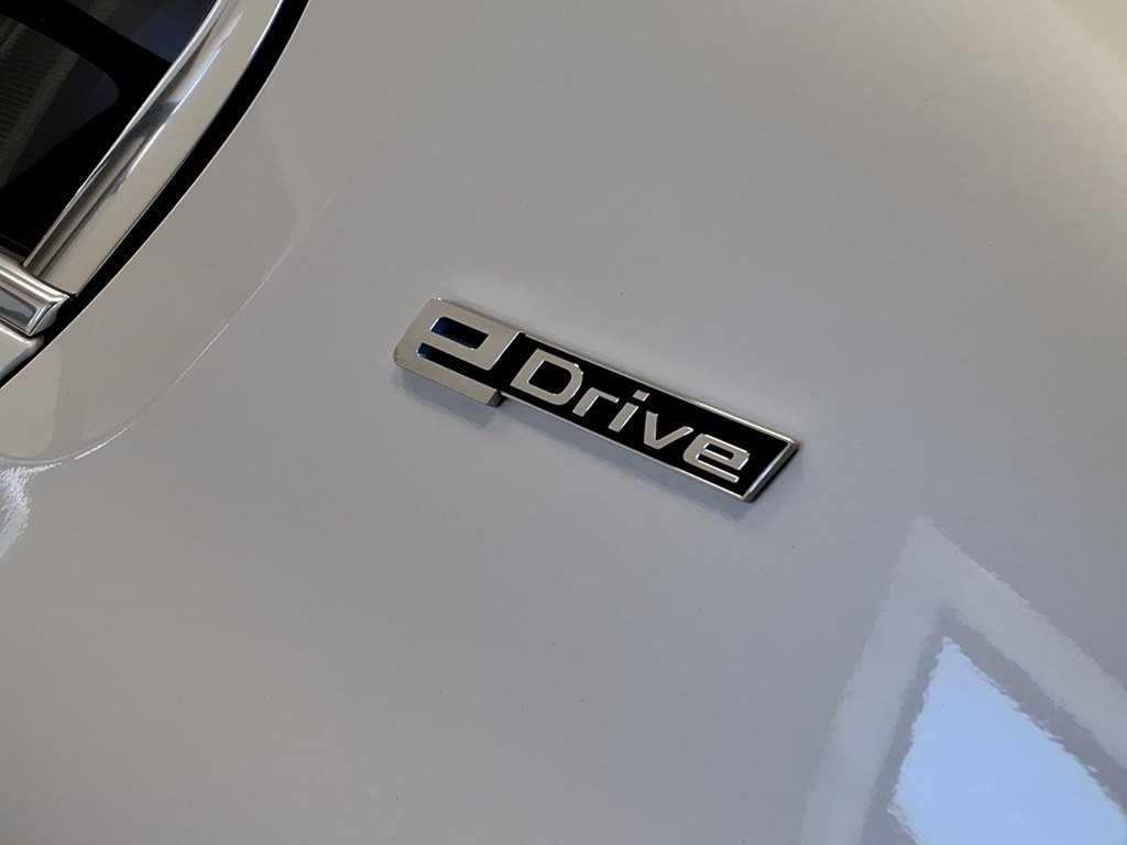 2019 BMW 5 Series Image 27