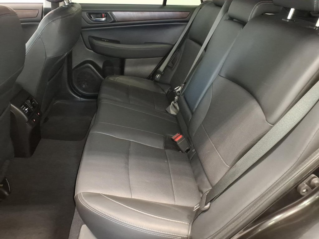 2016 Subaru Outback Image 20