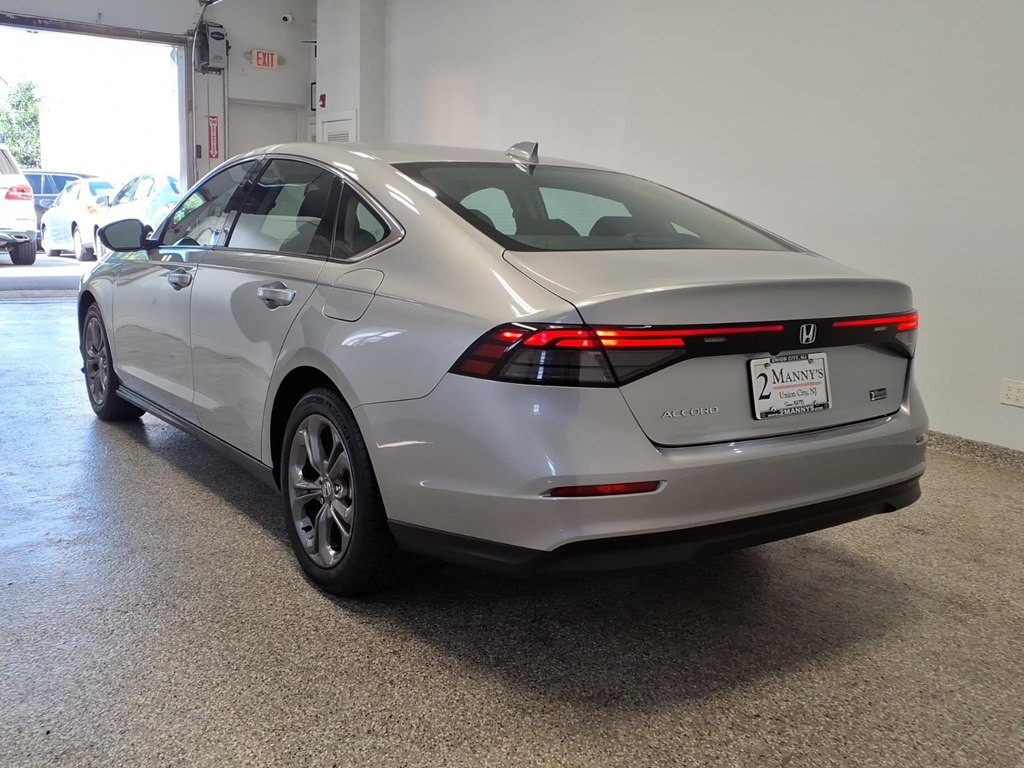 2024 Honda Accord Image 6