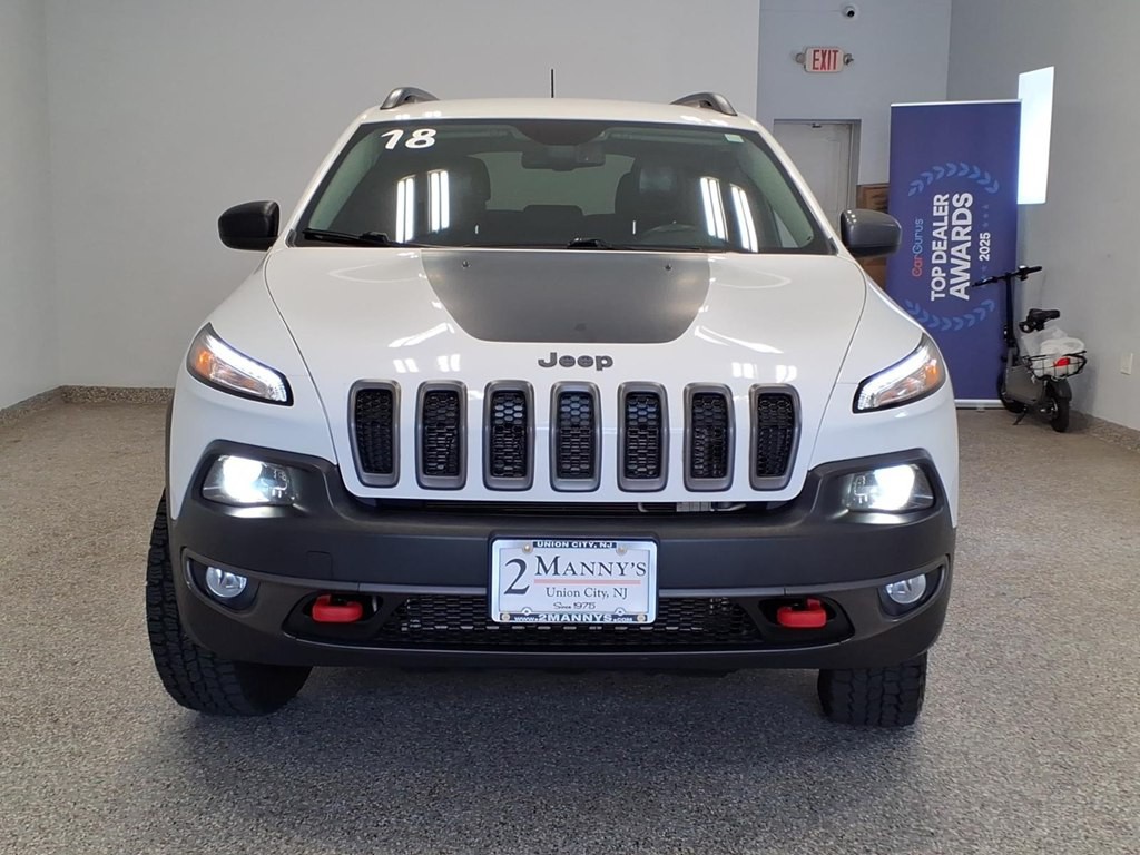 2018 Jeep Cherokee Image 2