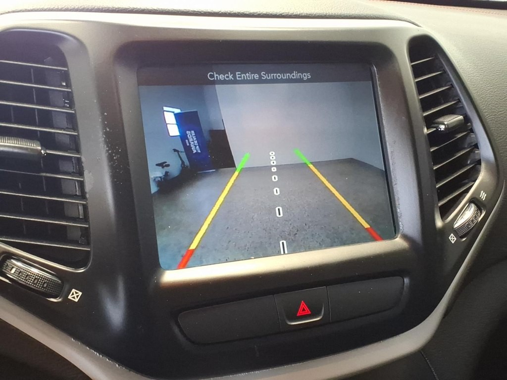 2018 Jeep Cherokee Image 14