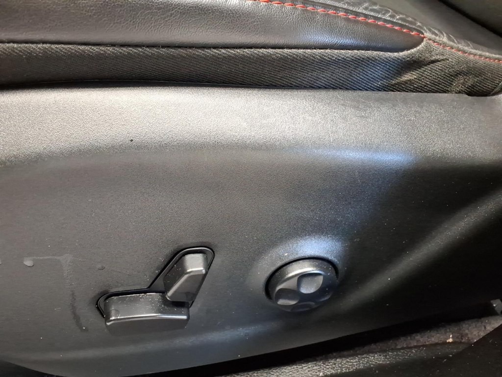 2018 Jeep Cherokee Image 19