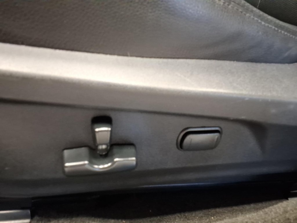 2013 Subaru Outback Image 18