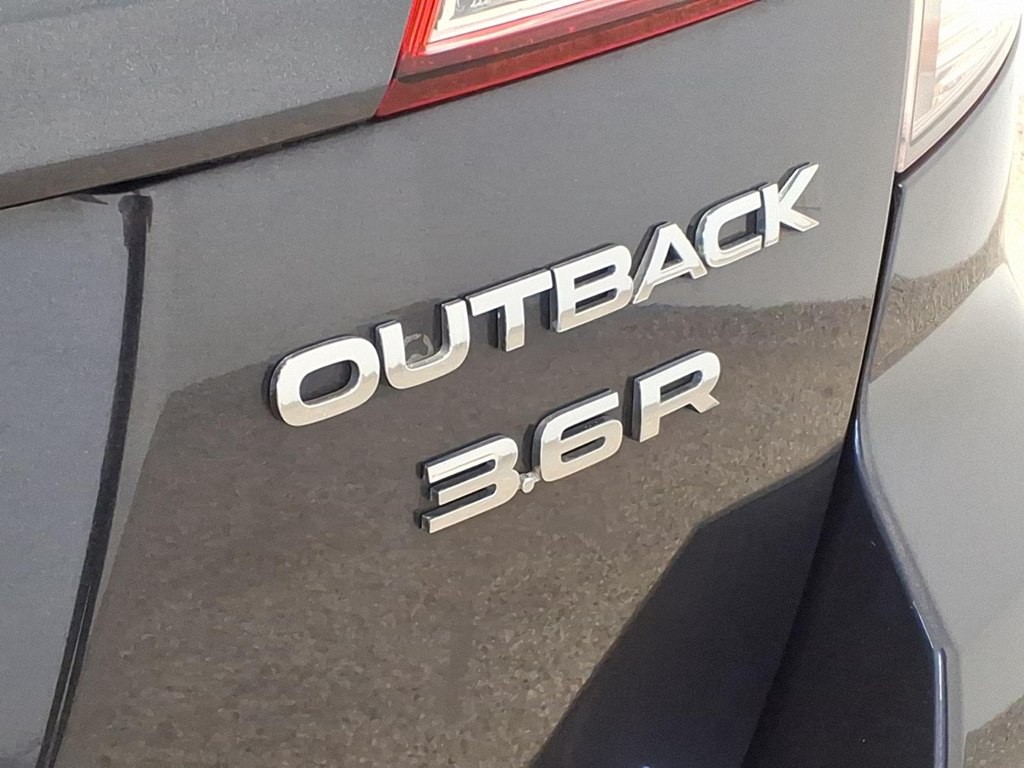 2013 Subaru Outback Image 25