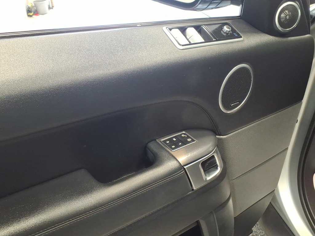 2020 Land Rover Range Rover Sport Image 8