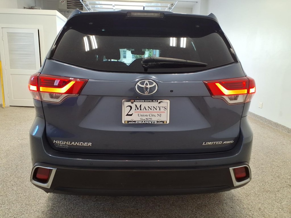 2018 Toyota Highlander Image 5