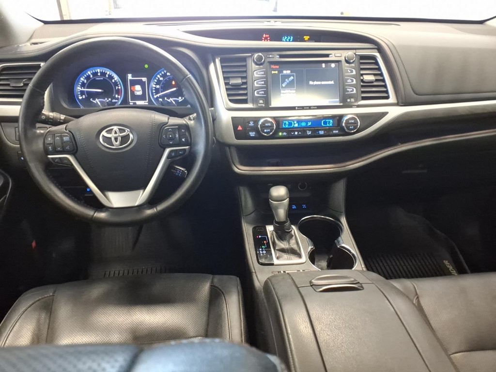 2018 Toyota Highlander Image 9
