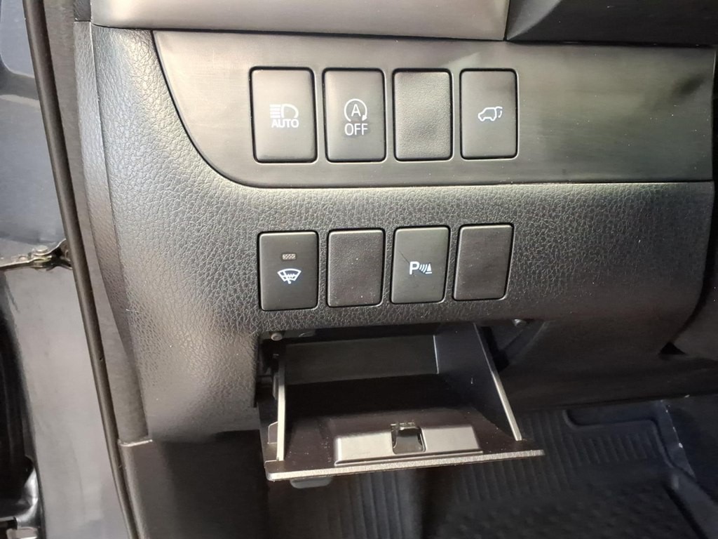 2018 Toyota Highlander Image 10