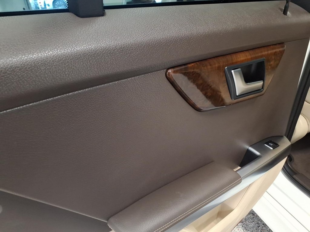 2015 Mercedes-Benz GLK-Class Image 19