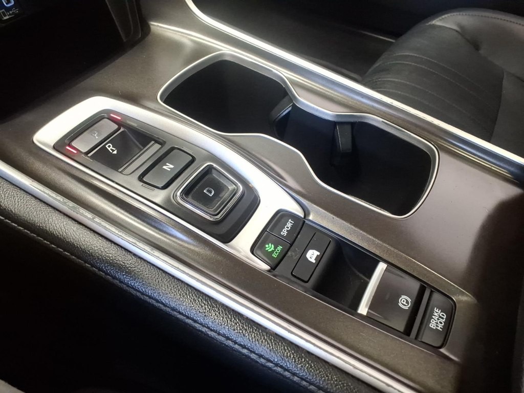 2019 Honda Accord Image 17