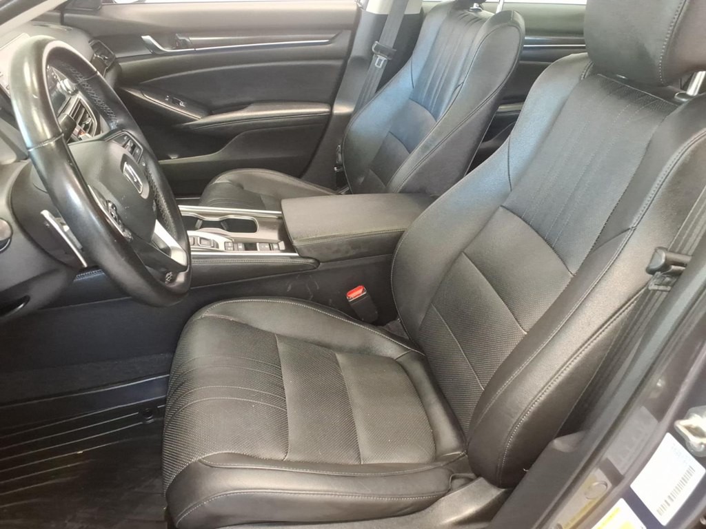 2019 Honda Accord Image 18