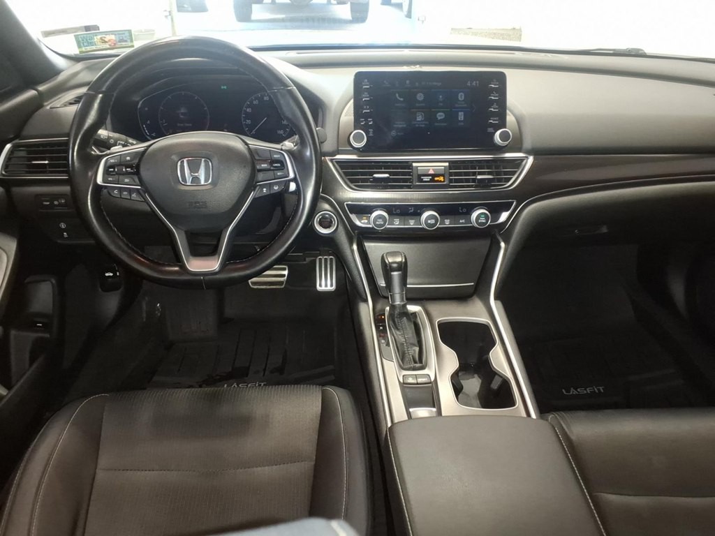 2020 Honda Accord Image 9