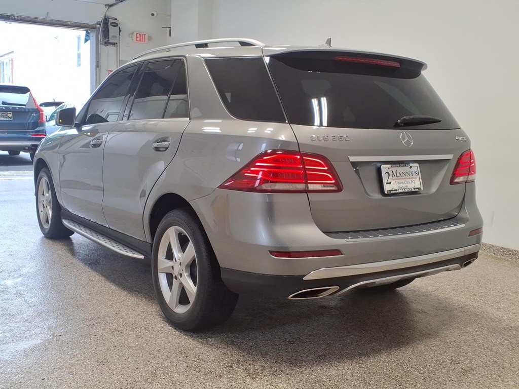 2016 Mercedes-Benz GLE-Class Image 6