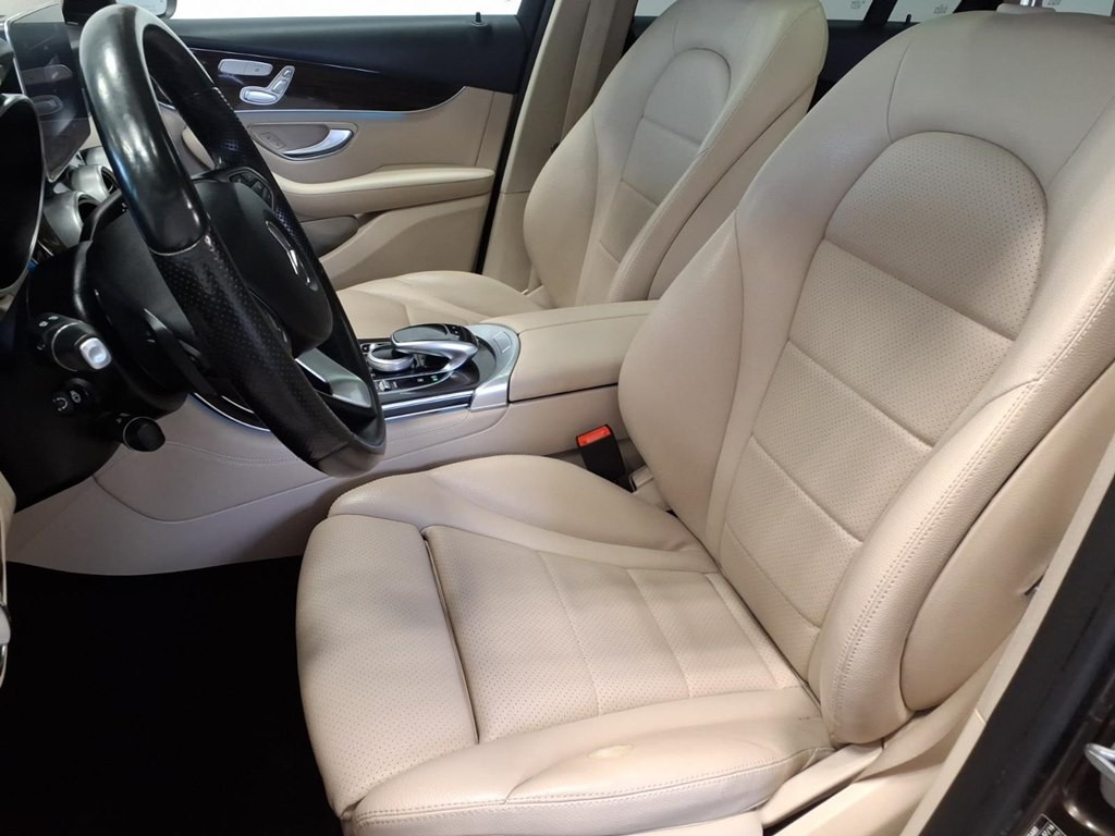 2017 Mercedes-Benz GLC-Class Image 18