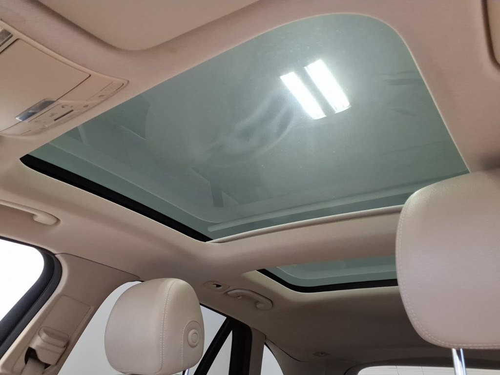 2017 Mercedes-Benz GLC-Class Image 21