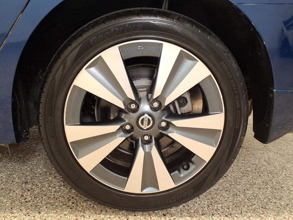 2019 Nissan Sentra Image 7