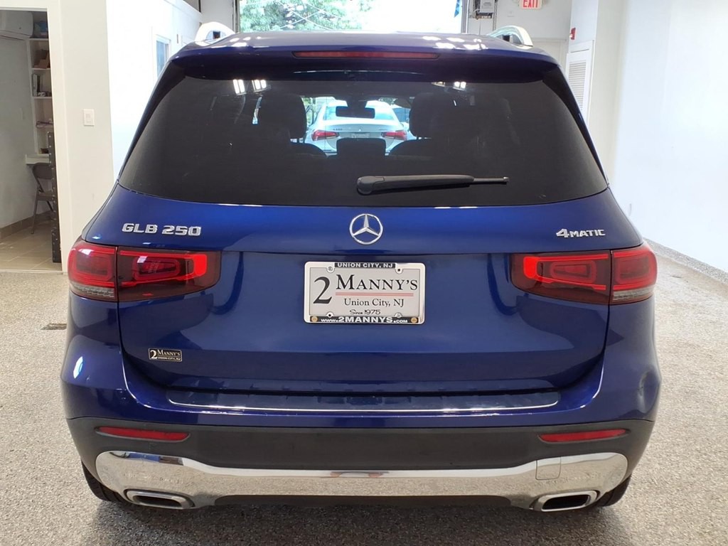 2021 Mercedes-Benz GLB Image 5