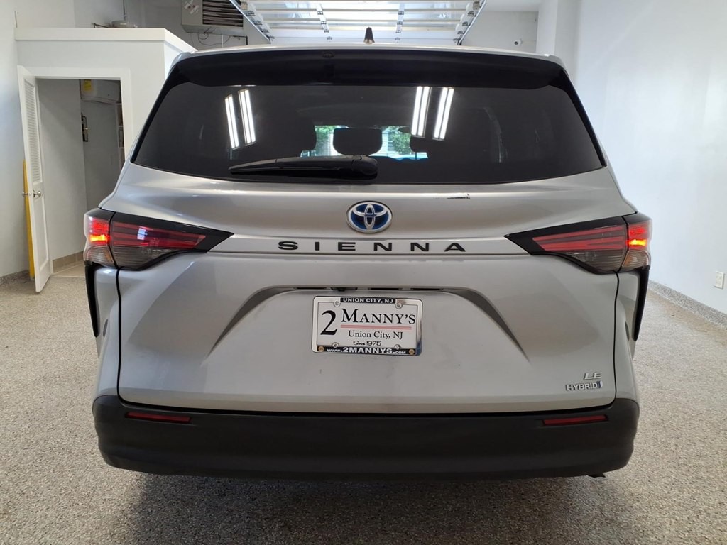 2021 Toyota Sienna Image 5