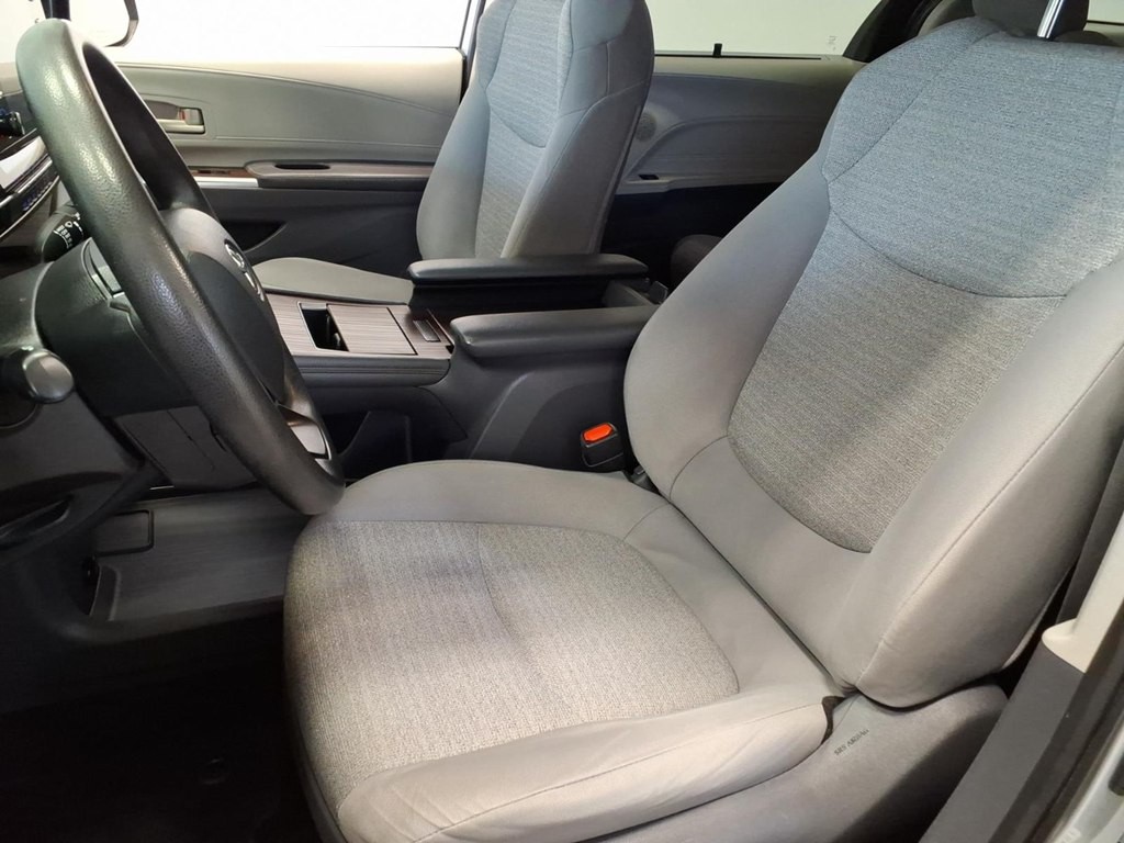 2021 Toyota Sienna Image 17