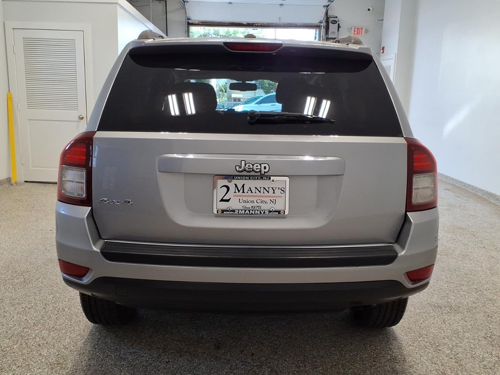 2016 Jeep Compass Image 5