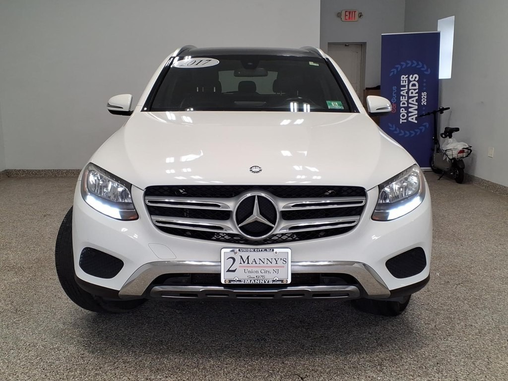 2017 Mercedes-Benz GLC-Class Image 2