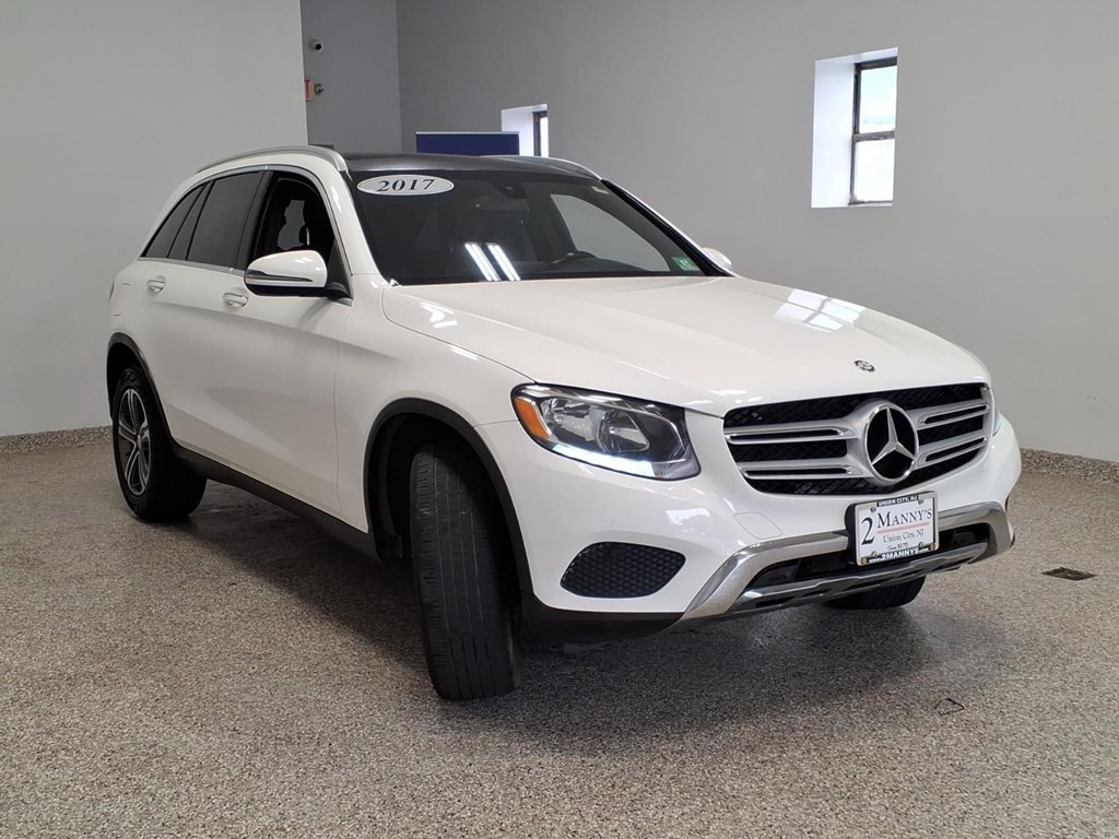 2017 Mercedes-Benz GLC-Class Image 3