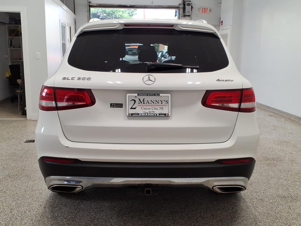 2017 Mercedes-Benz GLC-Class Image 5