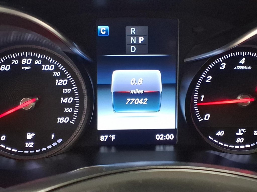 2017 Mercedes-Benz GLC-Class Image 11
