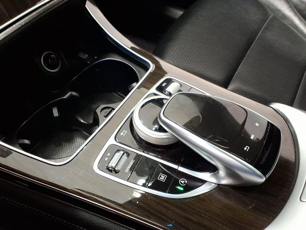 2017 Mercedes-Benz GLC-Class Image 17
