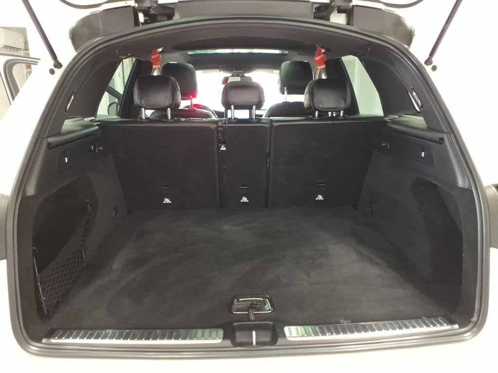 2017 Mercedes-Benz GLC-Class Image 23