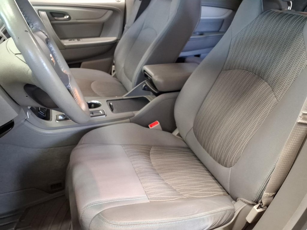 2015 Chevrolet Traverse Image 17