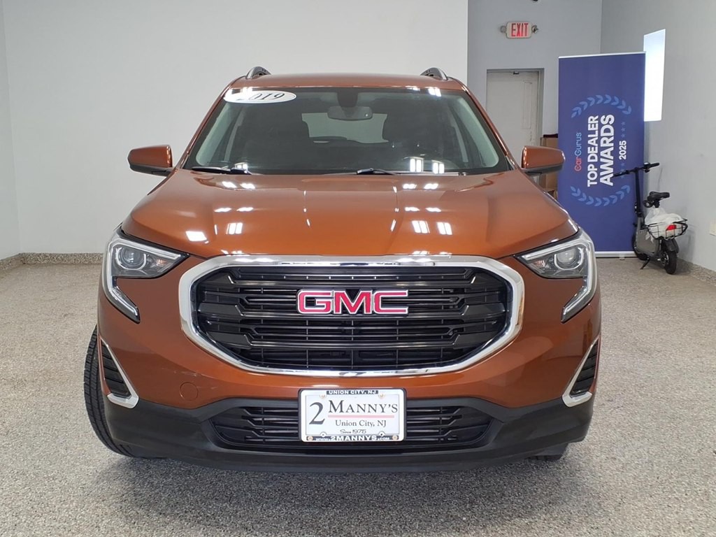 2019 GMC Terrain Image 2