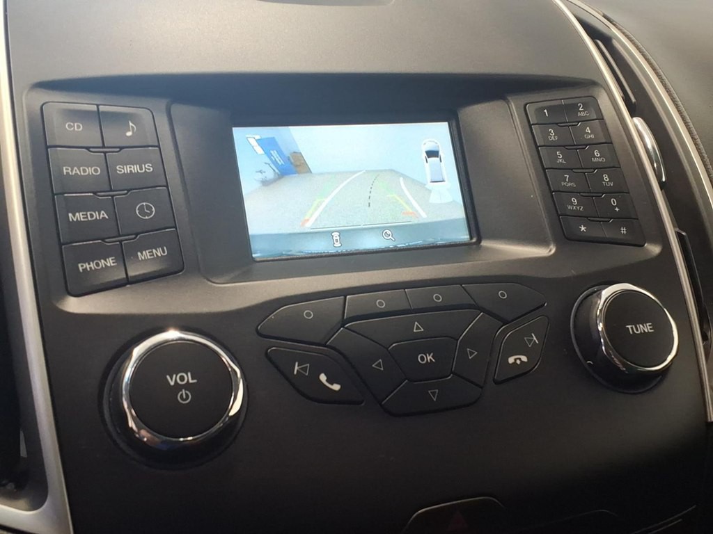 2018 Ford Edge Image 14