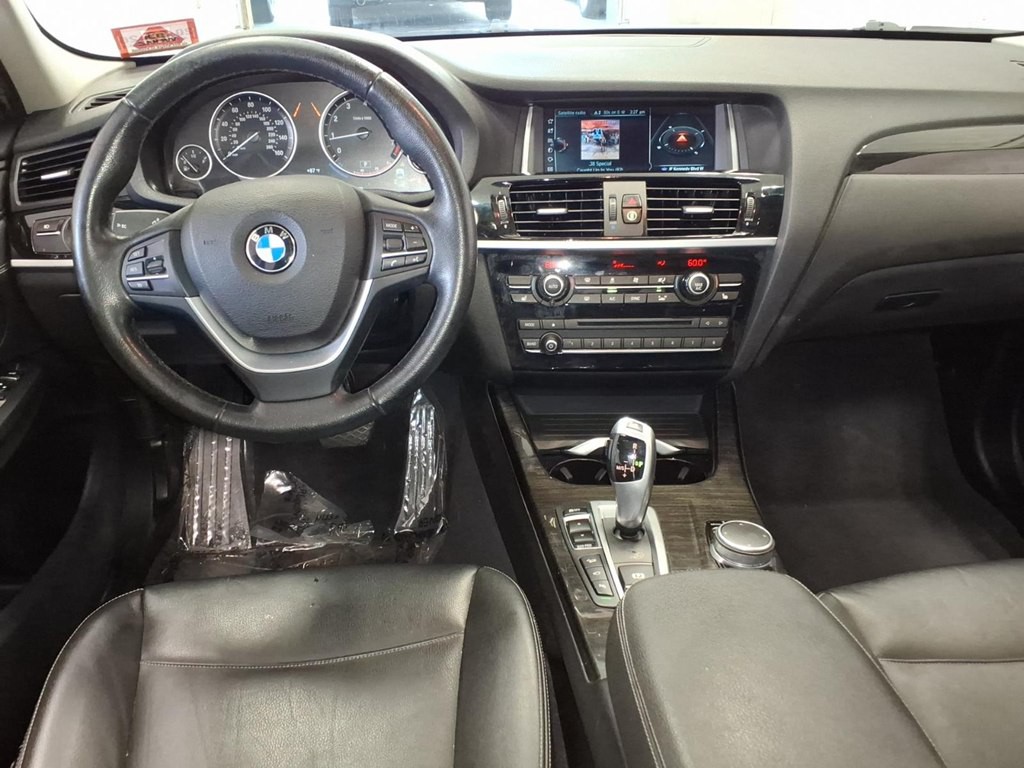 2017 BMW X3 Image 9