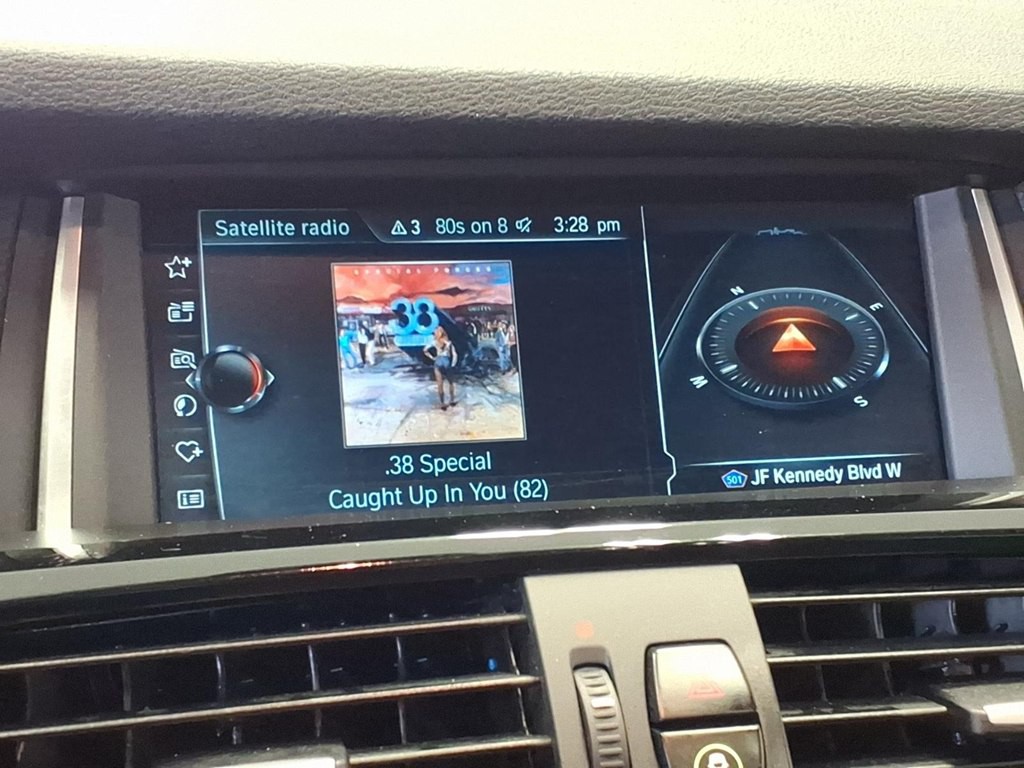2017 BMW X3 Image 15