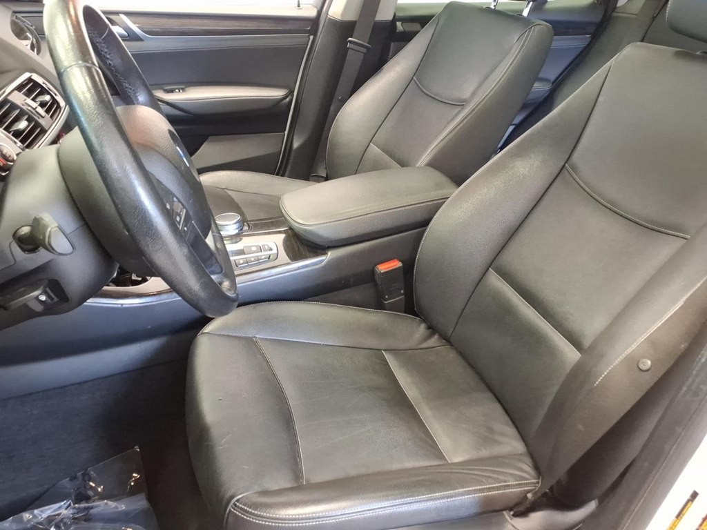 2017 BMW X3 Image 18
