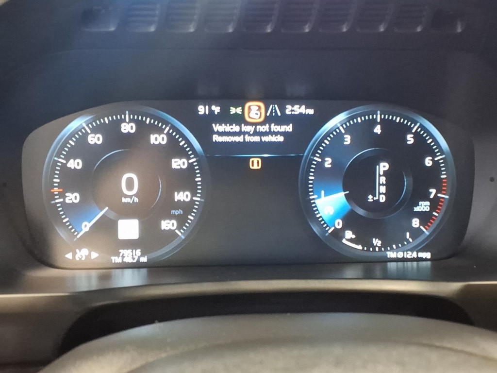 2016 Volvo XC90 Image 11