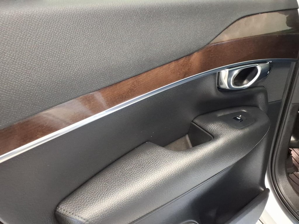 2016 Volvo XC90 Image 20